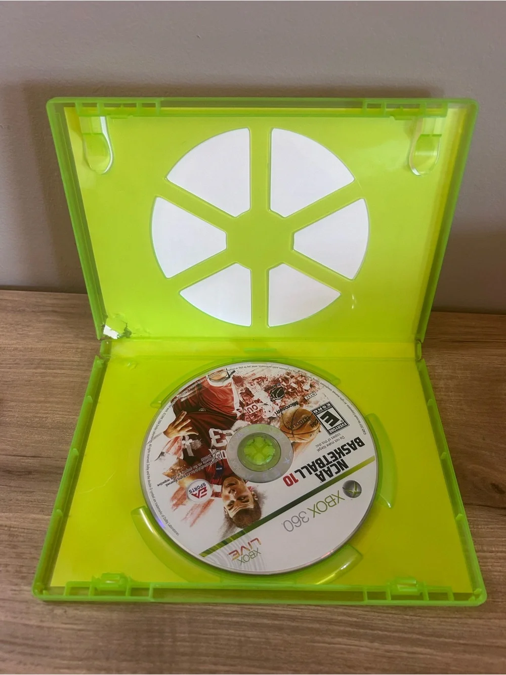 EA Sports NCAA Basketball 10 for Xbox 360 - White/Red